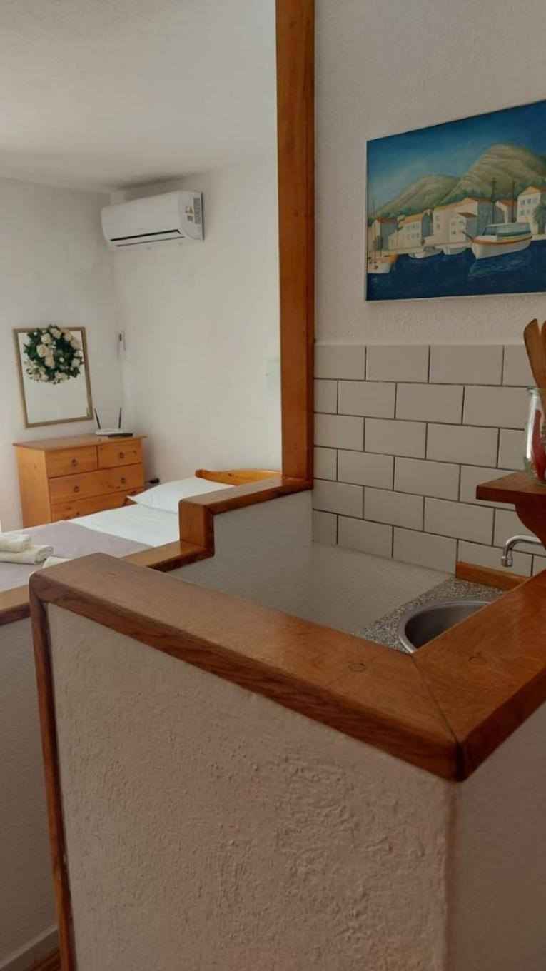 Apartment Brane Bol Buitenkant foto