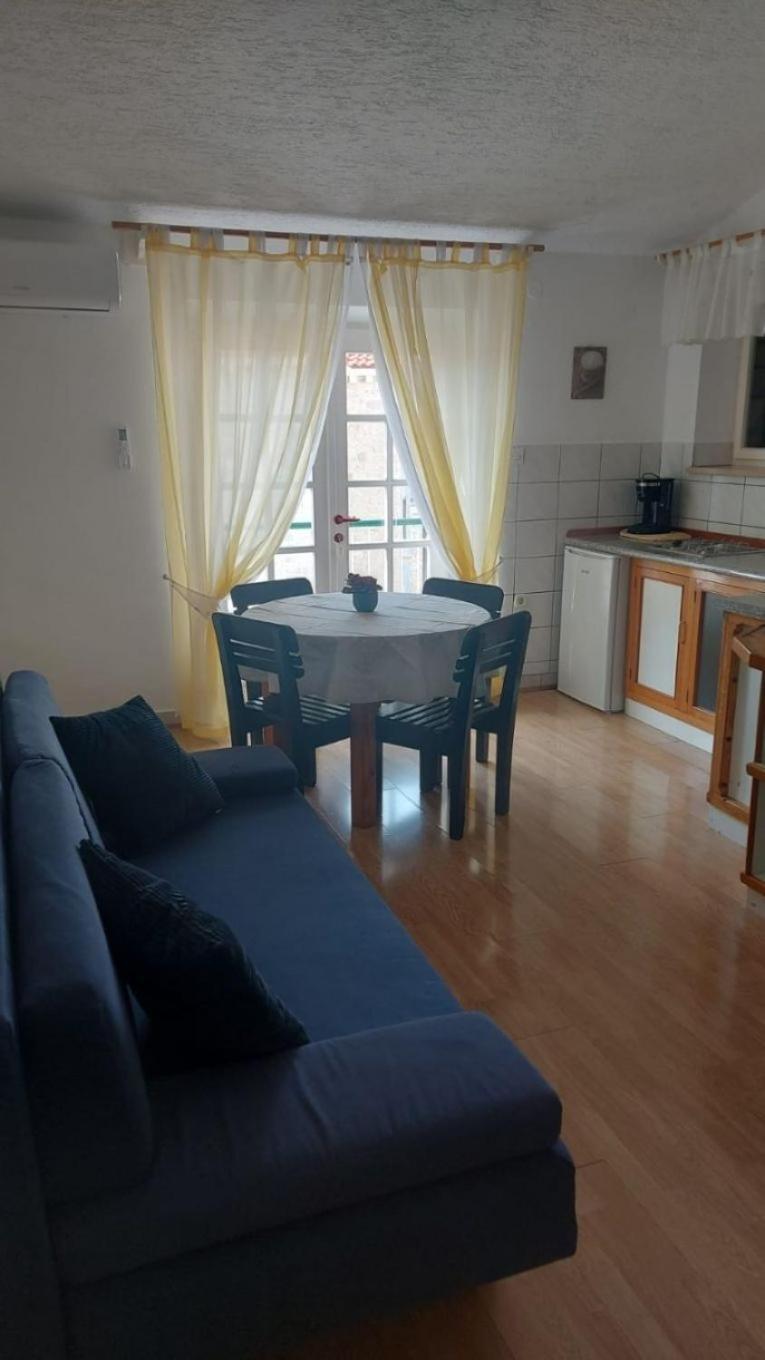Apartment Brane Bol Buitenkant foto