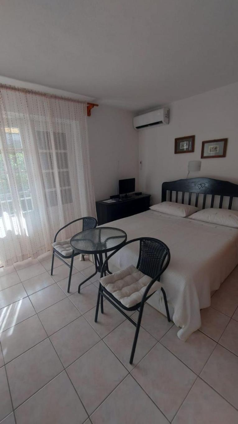 Apartment Brane Bol Buitenkant foto