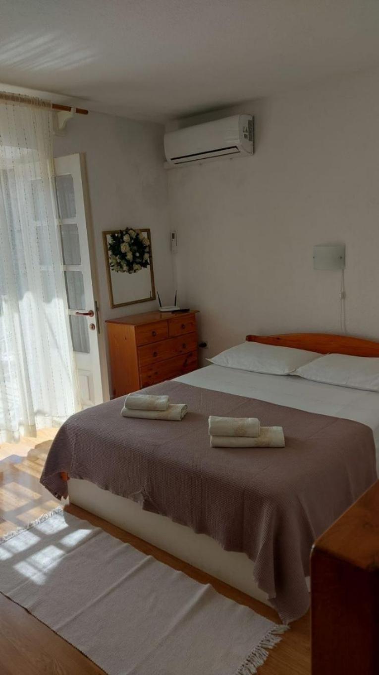 Apartment Brane Bol Buitenkant foto